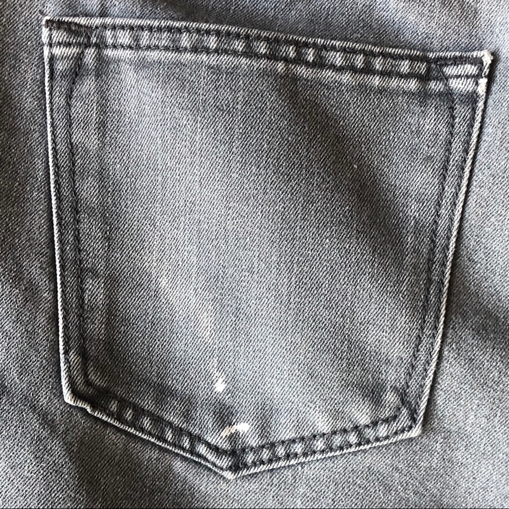 SALE❣️ Old Navy Jeans 👖 ✨ - Picture 4 of 4